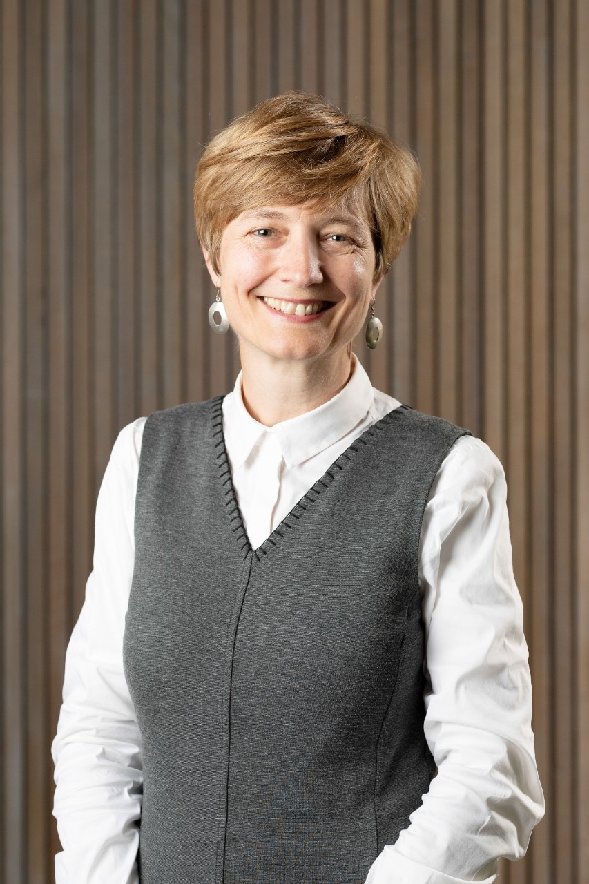 Associate Professor Elizabeth Hill