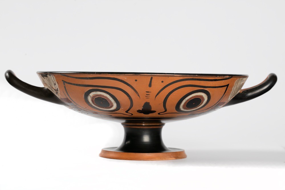 Attic black-figure eye-cup