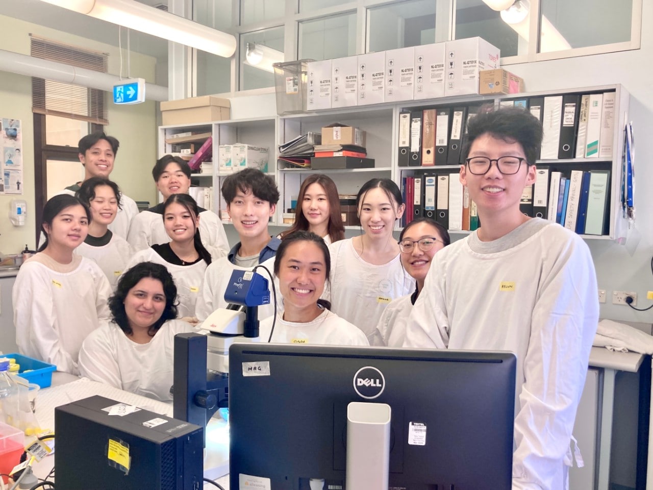 A group of students in the laboratory