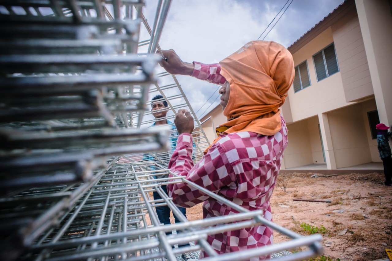 Photograph of migrant worker in Thailand