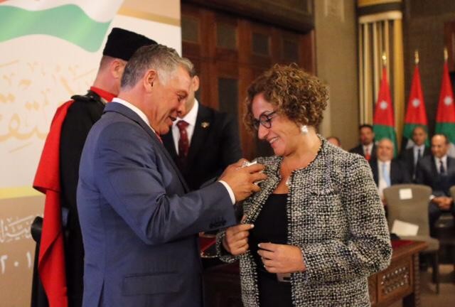 His Majesty King Abdullah II presenting Professor Zreiqat with the Order for Distinction of the Second Degree