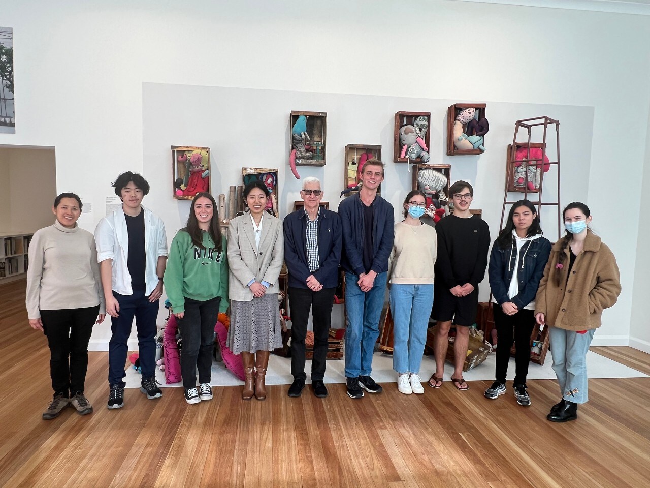 Jennifer with a group of visiting University of Sydney students and 16albermarle gallery owner, John Cruthers