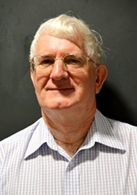 Emeritus Professor Geoffrey Barton