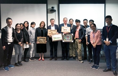 Students with Professor Bruce Robinson, Chair of Học Mãi,