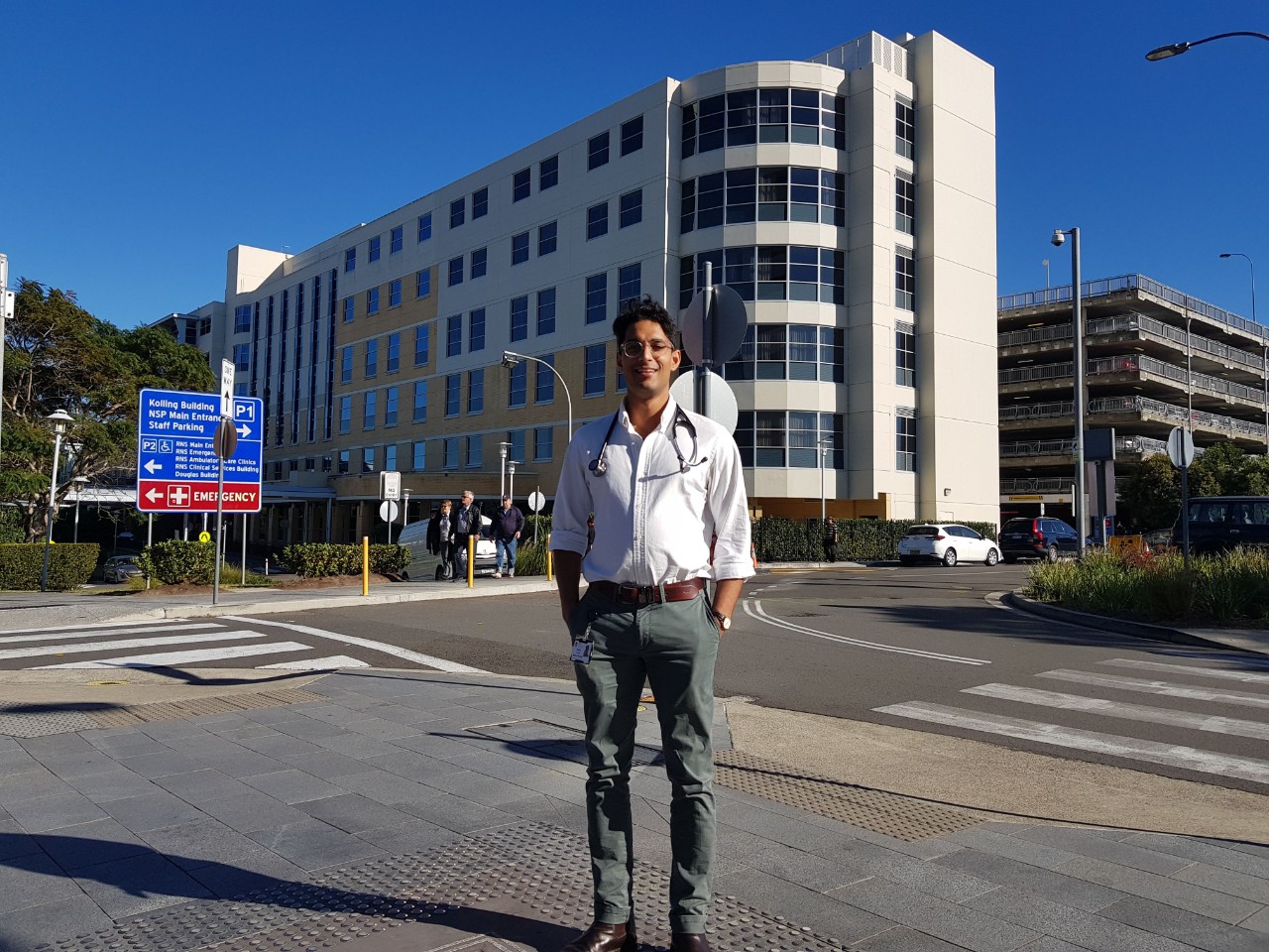 Gurtej standing outside Royal North Shore Hospital, where he is currently studying a Doctor of Medicine