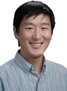 Professor Donald Chi's academic headshot