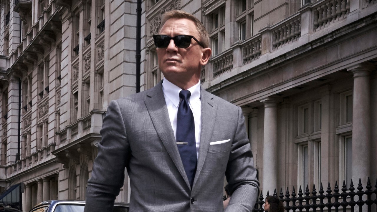 photo of actor Daniel Craig wearing sharp suit in the James Bond film No Time To Die
