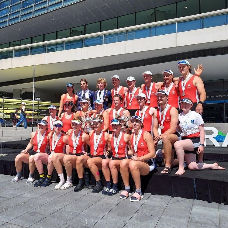 Australian-Boat-Race-usyd-rowing-eights-team