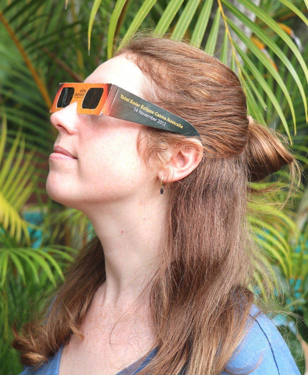 woman-wearing-solar-eclipse-glasses