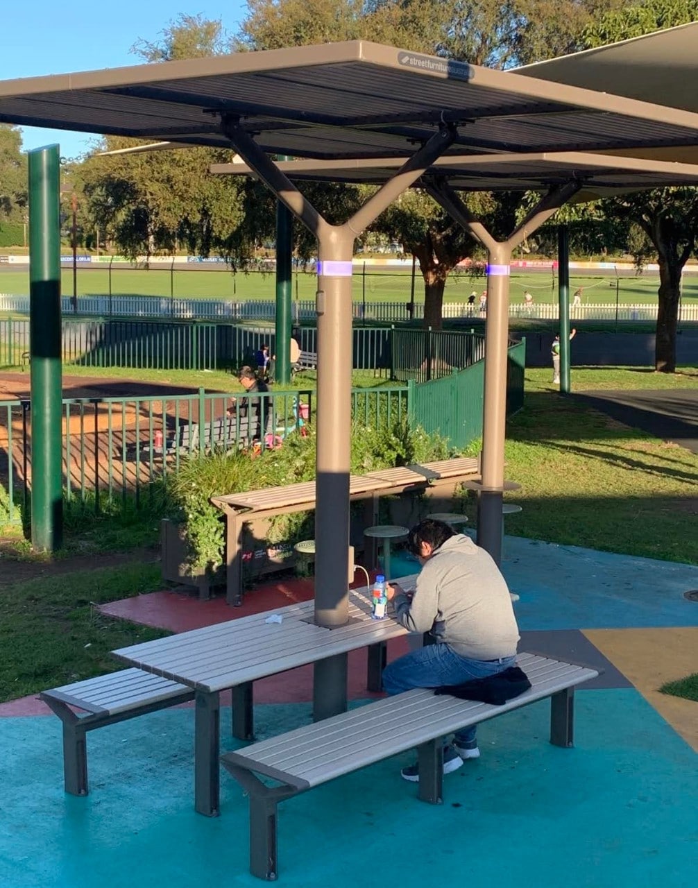 A ChillOUT Hub installed in Timothy Reserve, Hurstville, by St Georges River Council. 