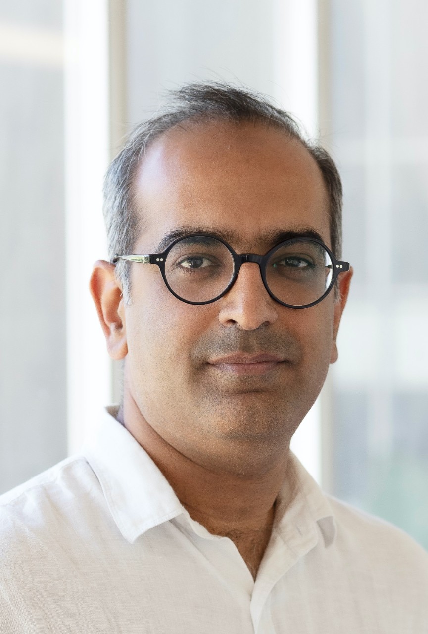 Associate Professor Girish Lakhwani profile
